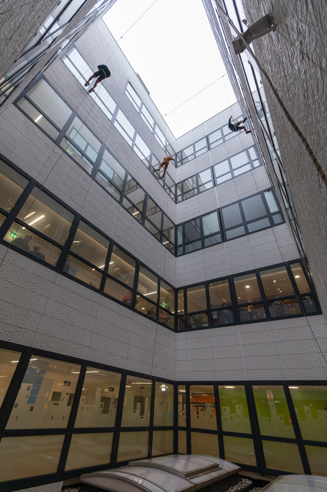 KBC Rijeka djeca vatrogasci djed božićnjak-6747