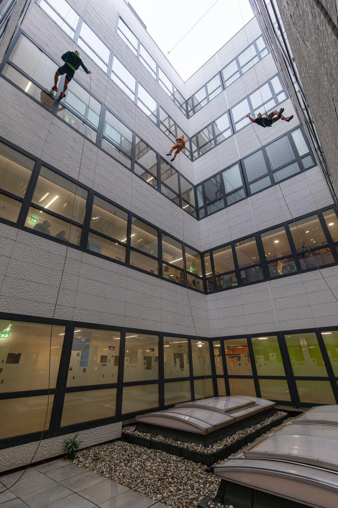 KBC Rijeka djeca vatrogasci djed božićnjak-6755