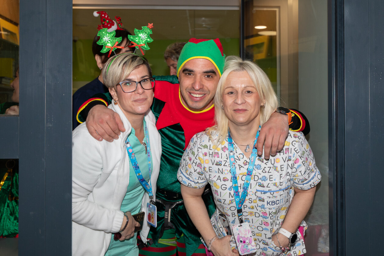 KBC Rijeka djeca vatrogasci djed božićnjak-6777