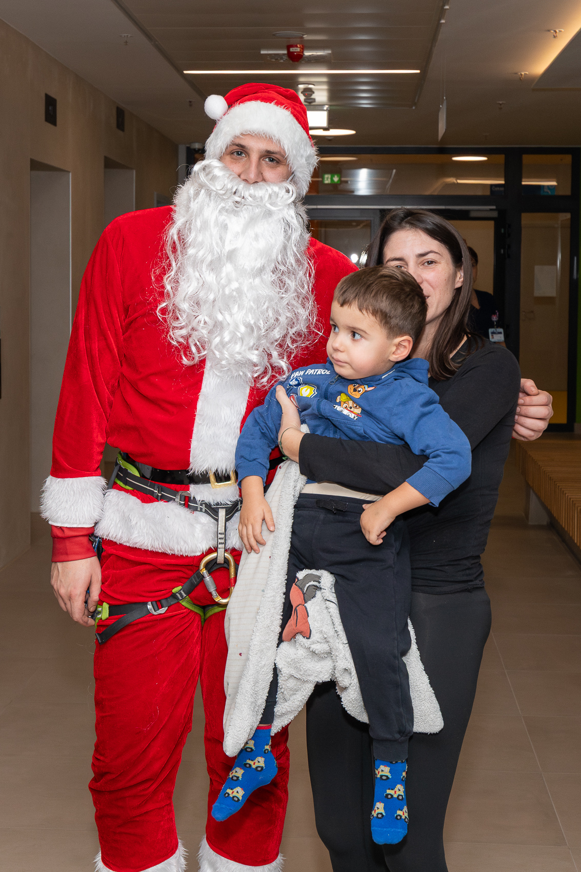 KBC Rijeka djeca vatrogasci djed božićnjak-6808