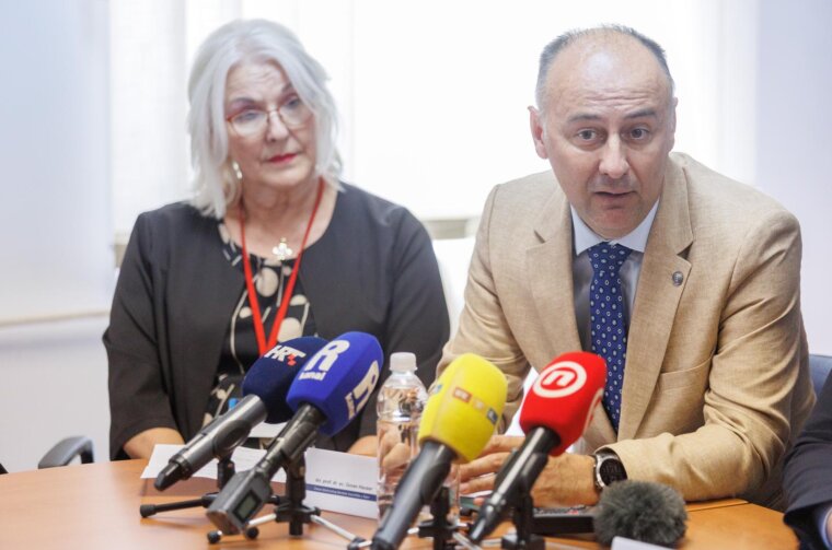 Predstavljanje medicinske genetike u Kbc Rijeka Predstavljanje medicinske genetike u Kbc Rijeka