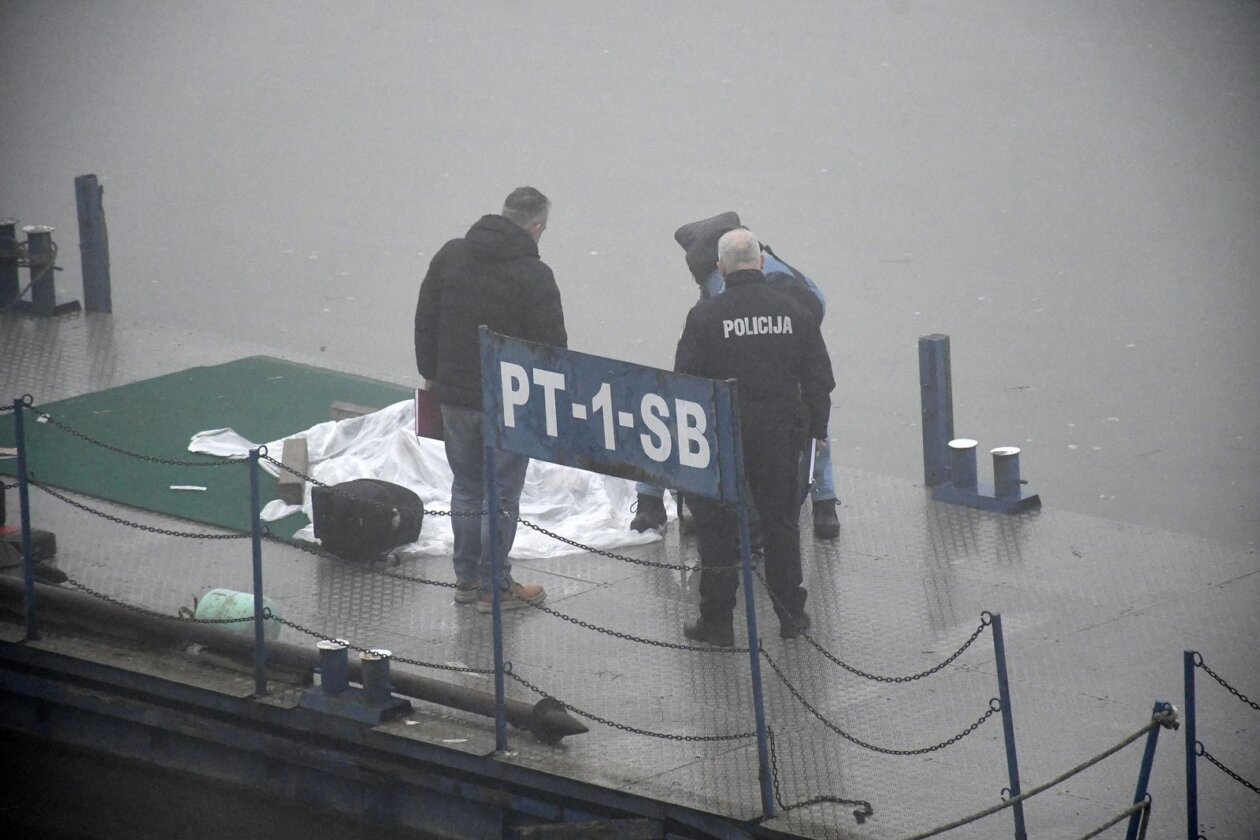 U Savi kod Slavonskog Broda prevrnuo se čamac s ljudima, najmanje jedna osoba poginula U Savi kod Slavonskog Broda prevrnuo se čamac s ljudima, najmanje jedna osoba poginula