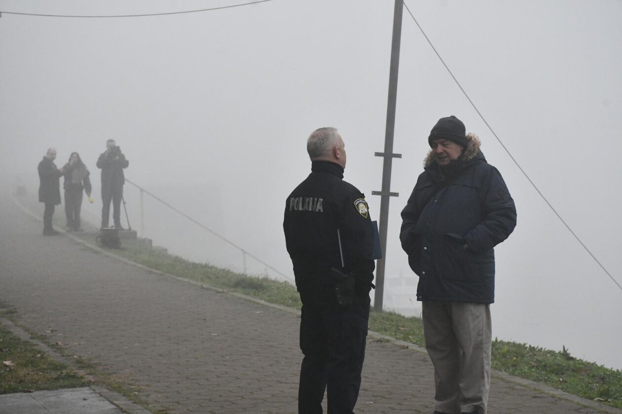 U Savi kod Slavonskog Broda prevrnuo se čamac s ljudima, najmanje jedna osoba poginula U Savi kod Slavonskog Broda prevrnuo se čamac s ljudima, najmanje jedna osoba poginula