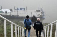 U Savi kod Slavonskog Broda prevrnuo se čamac s ljudima, najmanje jedna osoba poginula U Savi kod Slavonskog Broda prevrnuo se čamac s ljudima, najmanje jedna osoba poginula