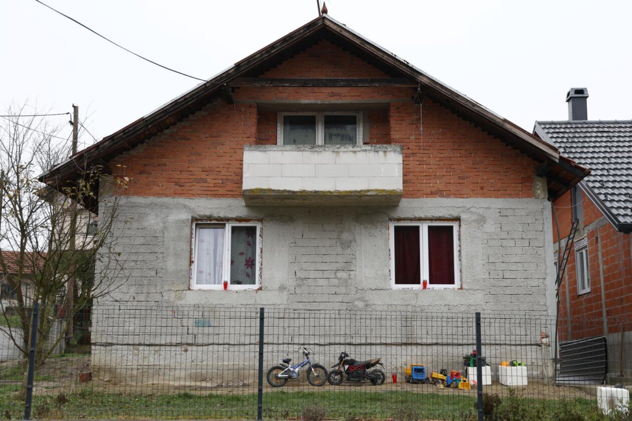 Bedekovcina: U obiteljskoj kući ubio ženu, a zatim presudio sebi Bedekovcina: U obiteljskoj kući ubio ženu, a zatim presudio sebi