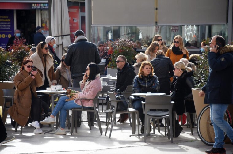 Kava na pulskoj špici Kava na pulskoj špici