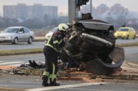 Velika Gorica: Automobilom sletio s ceste pa udario u stup