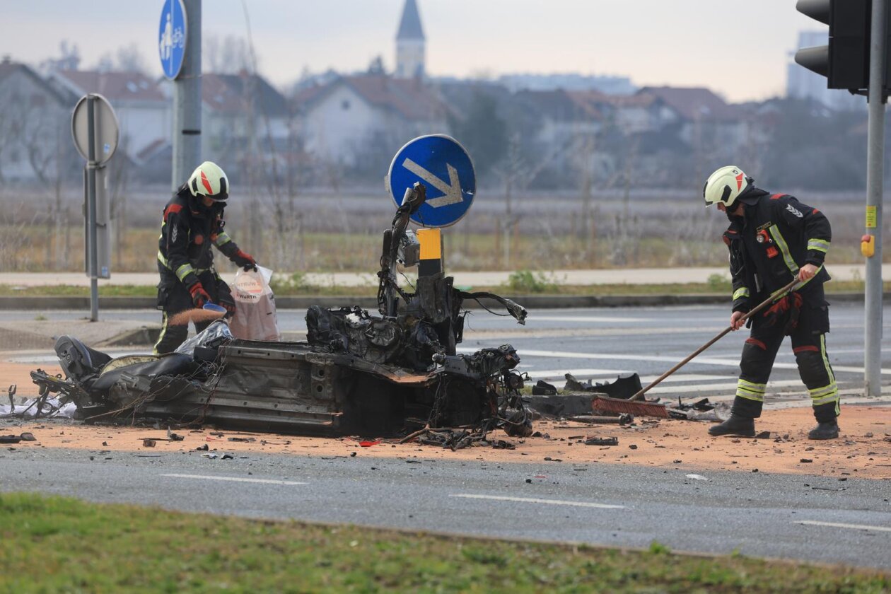 Velika Gorica: Automobilom sletio s ceste pa udario u stup