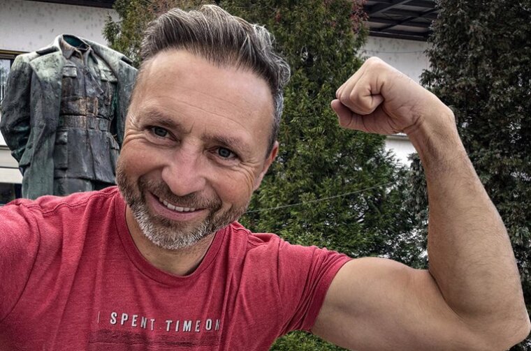 ddbd923a-b669-4129-b3f4-939ad400113d