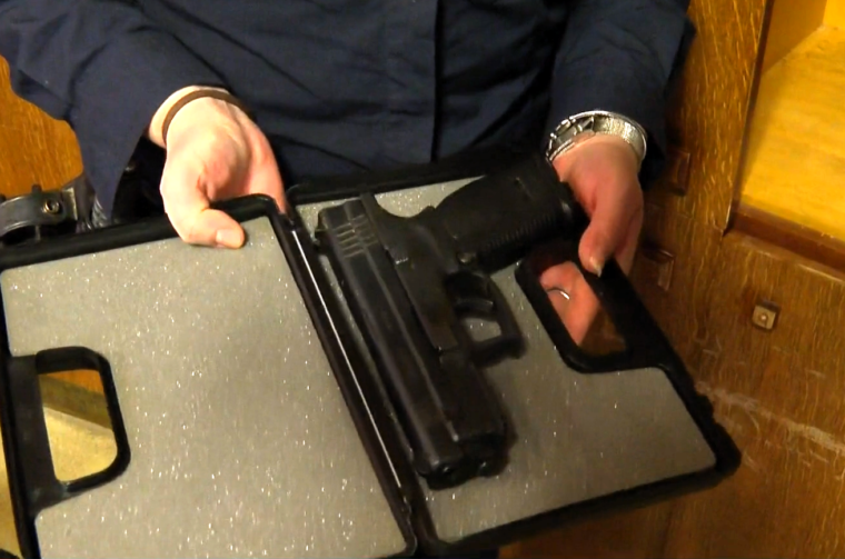 pištolj ukraden pula rtl pištolj ukraden pula rtl