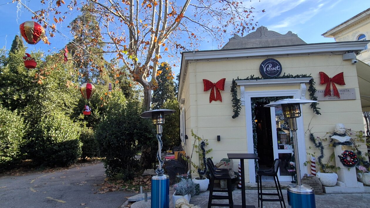 velvet 2025 lampice 15