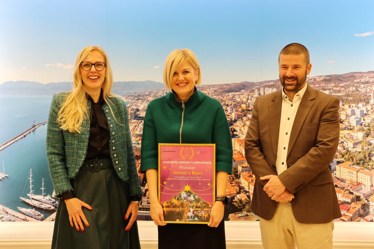 Dodjela-plakete-za-Najbolji-Advent-Gradu-Rijeci-za-trece-mjesto-12-1200×800 Dodjela-plakete-za-Najbolji-Advent-Gradu-Rijeci-za-trece-mjesto-12-1200×800