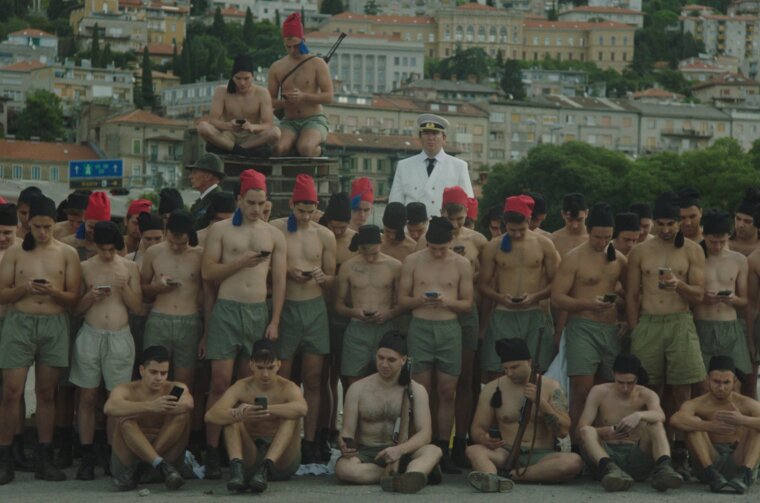 FOM_still_03_01_1.8.1 (1)