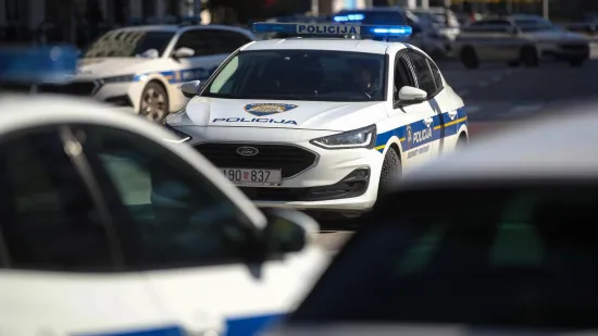 H-0fde6f5e-68ea-4530-b48f-7378a6bf1bef-550