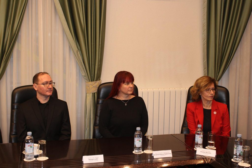 IMG_9924-1-1024×683 IMG_9924-1-1024×683