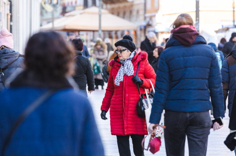 Ilustrativna pješaci Korzo-8424