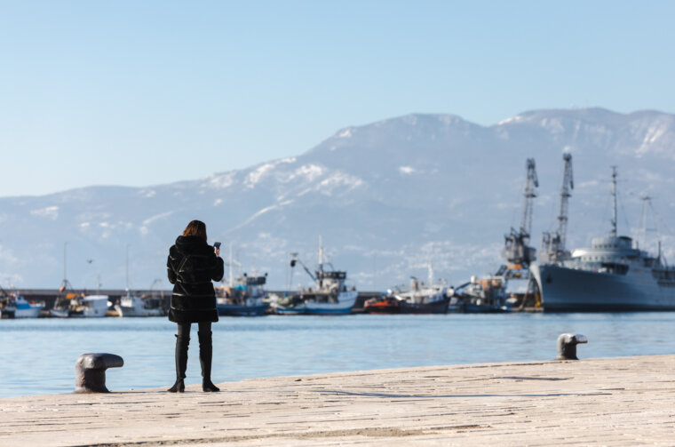 Ilustrativna pješaci Riva-8585