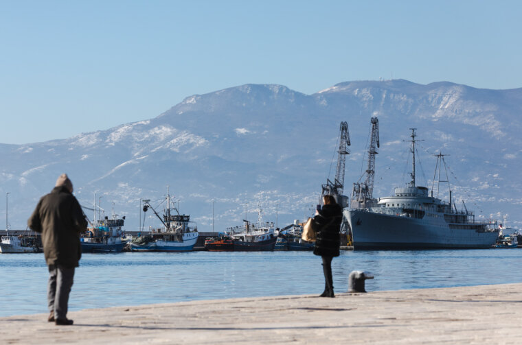 Ilustrativna pješaci Riva-8596