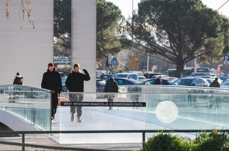 Ilustrativna pješaci most branitelja-8366 Ilustrativna pješaci most branitelja-8366