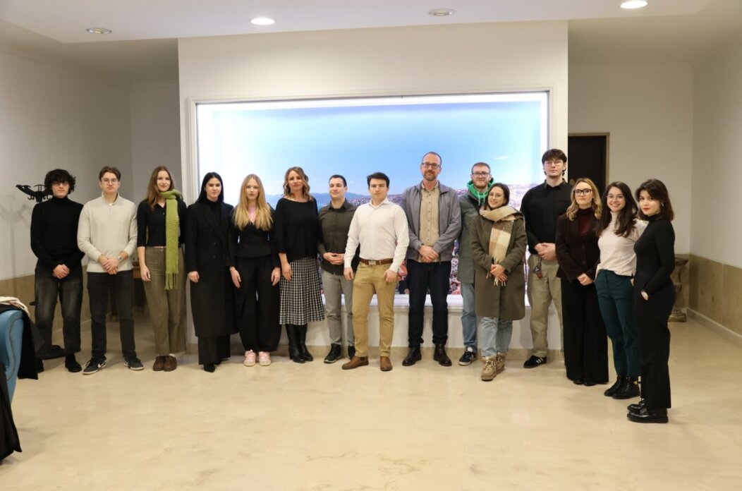 Konstituiran-Savjet-mladih-grada-Rijeke-1-1200×800 (1)