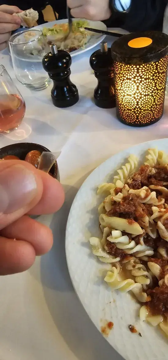 O-57795d40-3bff-4d82-811b-86c58bdf3ede-550