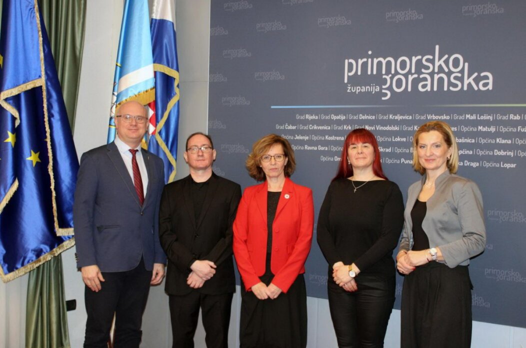 PGZ-dodijelila-ugovore-za-socijalne-usluge-1200×800 PGZ-dodijelila-ugovore-za-socijalne-usluge-1200×800