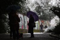 Opatija i okolica prekriveni su snijegom koji pada od jutarnjih sati