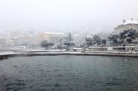 Opatija i okolica prekriveni su snijegom koji pada od jutarnjih sati