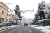 Opatija i okolica prekriveni su snijegom koji pada od jutarnjih sati