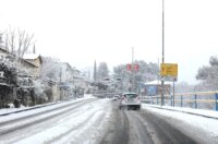 Opatija i okolica prekriveni su snijegom koji pada od jutarnjih sati