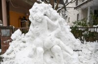 Zagreb:  Erotska skulptura od snijega