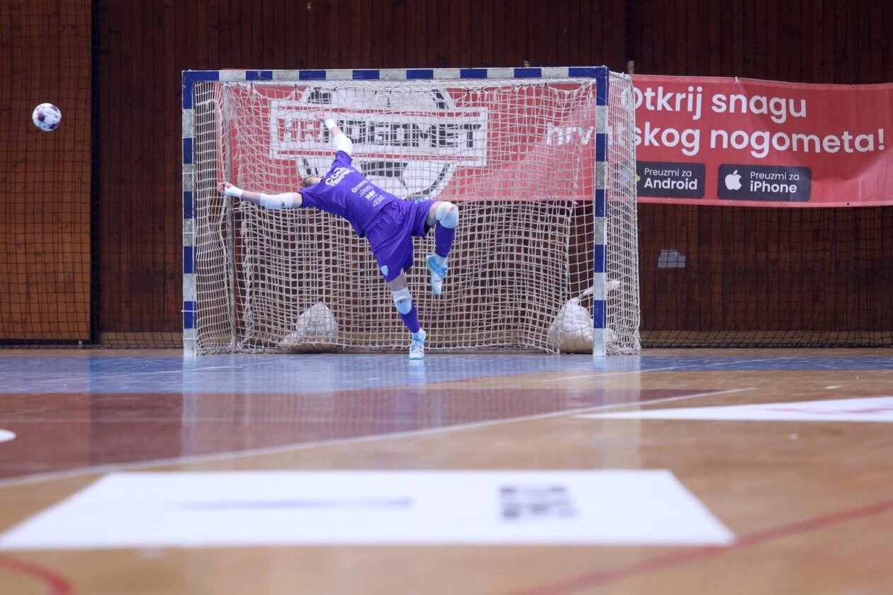 Hrvatski malonogometni kup, četvrtfinale, HMNK Rijeka – MNK Torcida