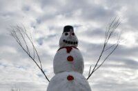 Banovci: Mještani napravili snjegovića visokog sedam i pol metara