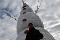 Banovci: Mještani napravili snjegovića visokog sedam i pol metara