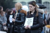 Rijeka: Okupljanje na kojem su se prisutni prisjetili svih ubijenih žena u Hrvatskoj u 2025. godini Rijeka: Okupljanje na kojem su se prisutni prisjetili svih ubijenih žena u Hrvatskoj u 2025. godini