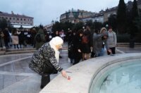 Rijeka: Okupljanje na kojem su se prisutni prisjetili svih ubijenih žena u Hrvatskoj u 2025. godini Rijeka: Okupljanje na kojem su se prisutni prisjetili svih ubijenih žena u Hrvatskoj u 2025. godini