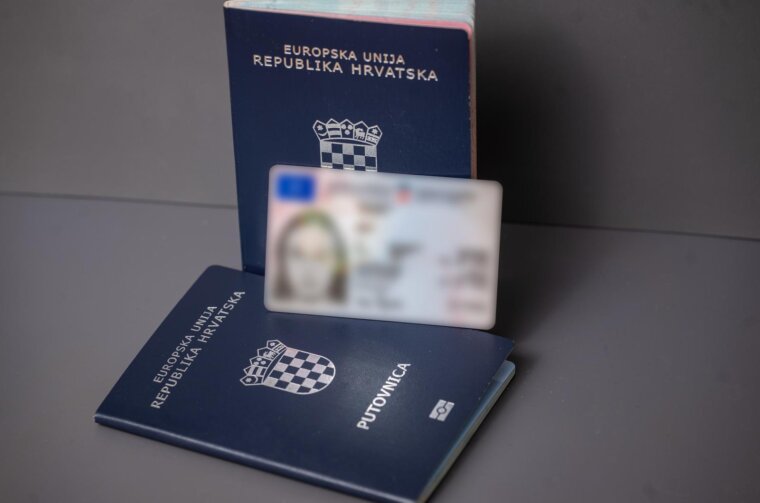 Ilustracija za putovnicu i osobnu iskaznicu