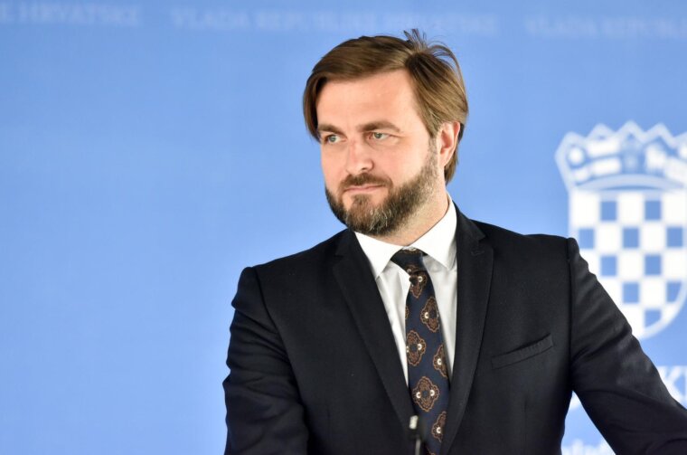 PXL_270422_93188399 PXL_270422_93188399