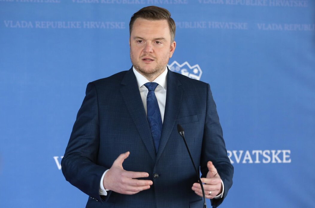 PXL_301225_144070504