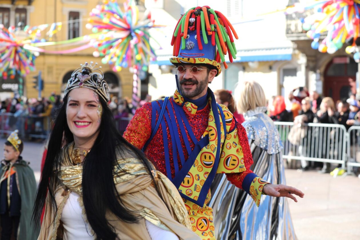 Rijeka: Tisuće maškara na Dječjem karnevalu.