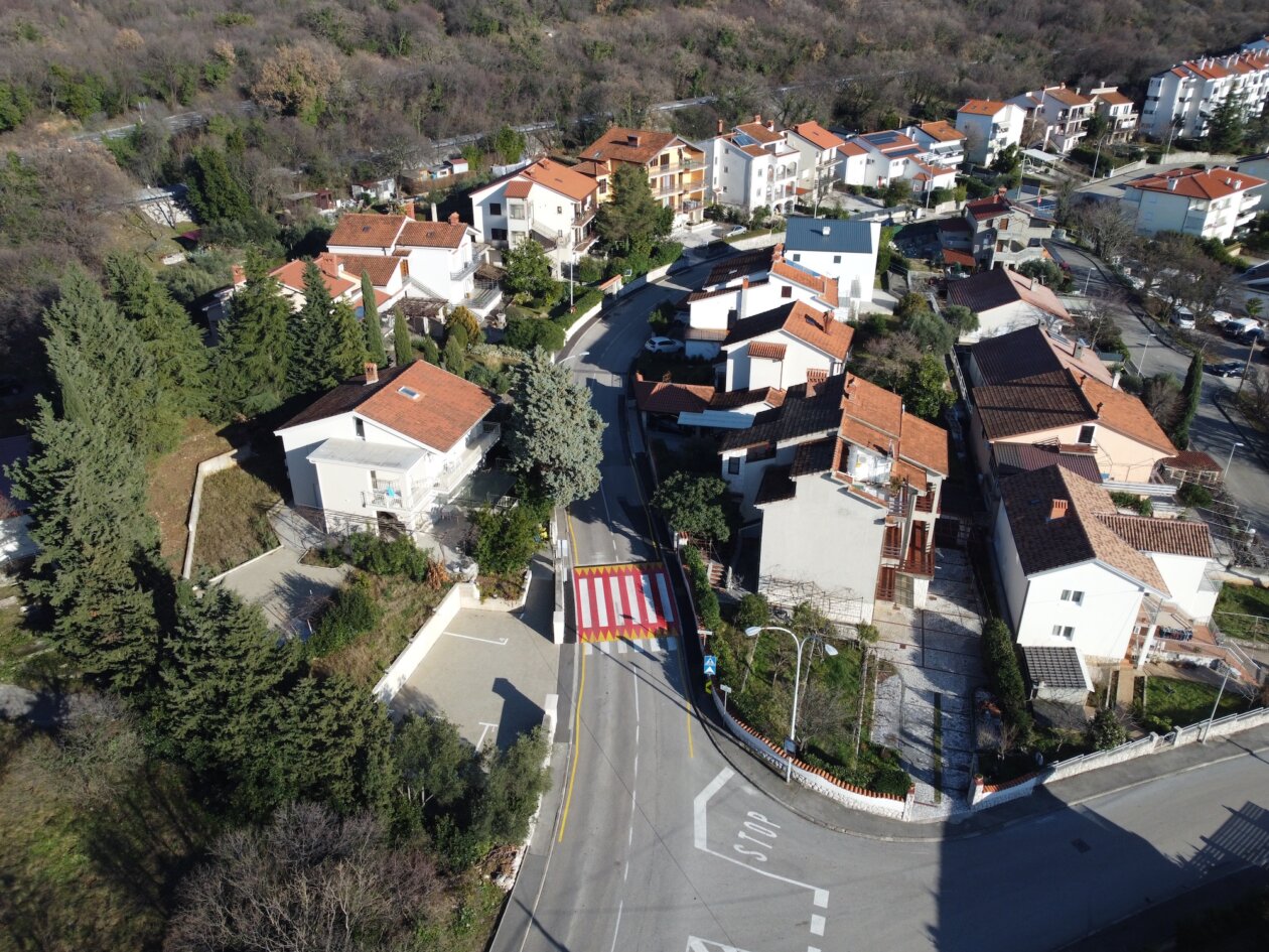 DCIM100MEDIADJI_0742.JPG DCIM100MEDIADJI_0742.JPG