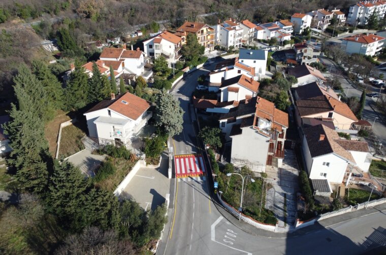 DCIM100MEDIADJI_0742.JPG DCIM100MEDIADJI_0742.JPG