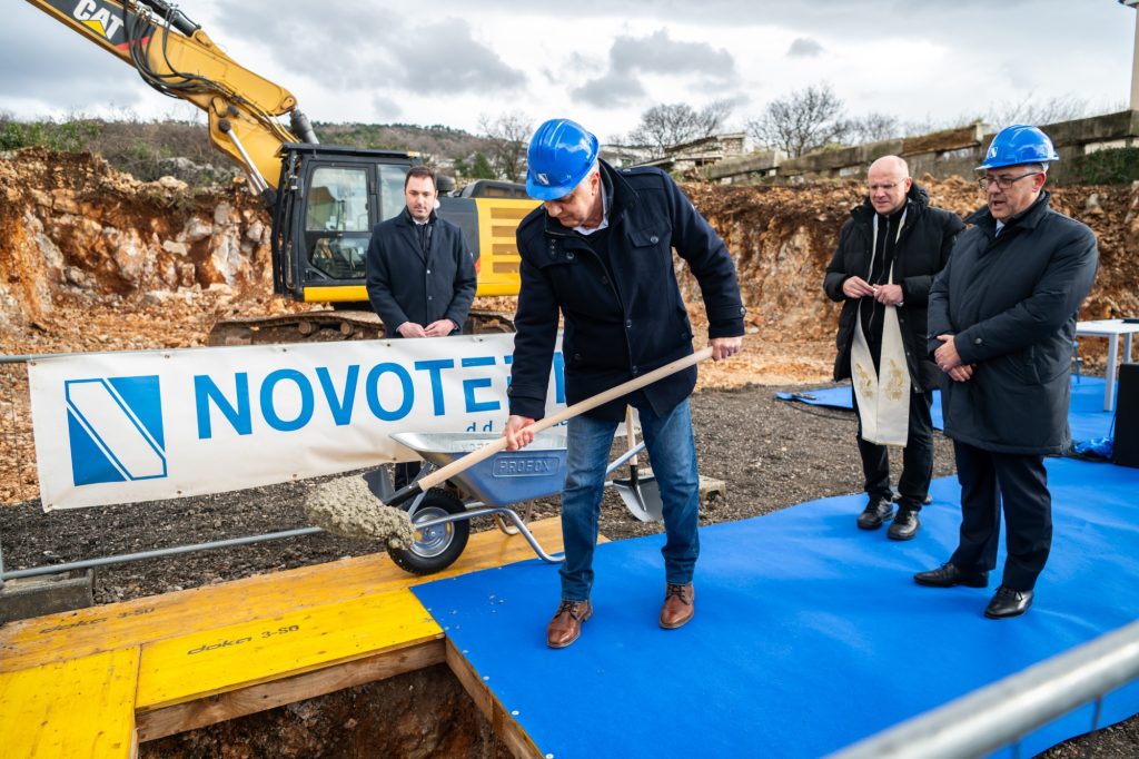 58-1024×682 58-1024×682