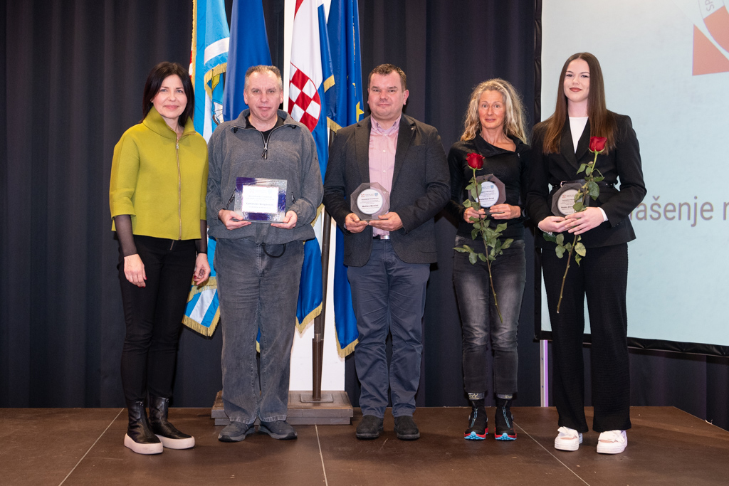 637673069_1292945182739521_1049111178969514422_n 637673069_1292945182739521_1049111178969514422_n