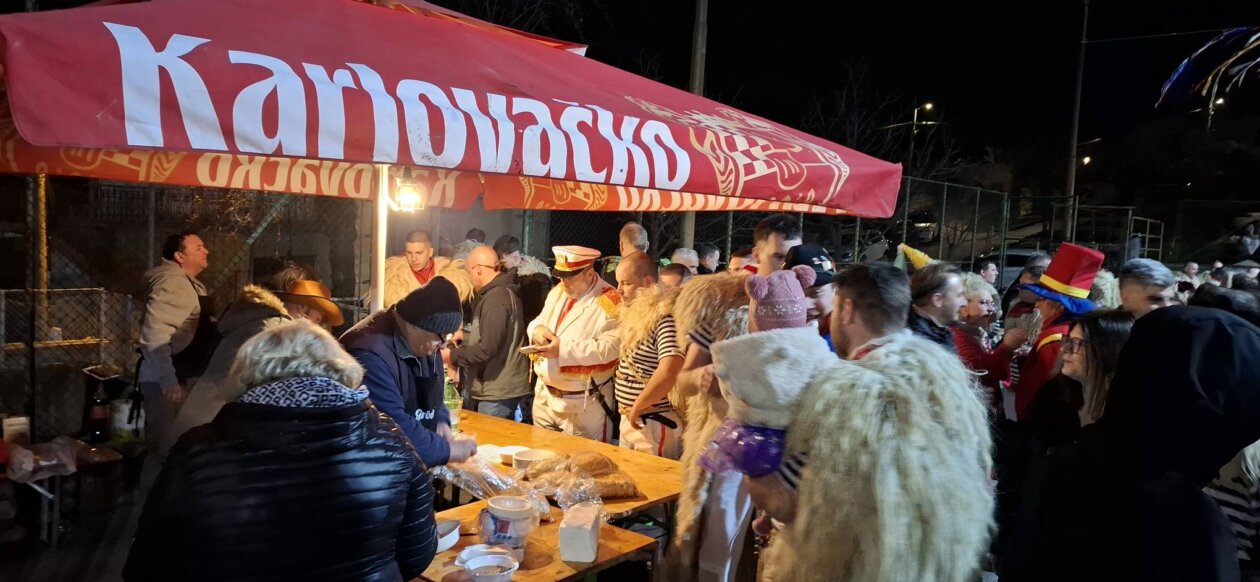 Grbci-su-uvijek-bili-dobri-domacini Grbci-su-uvijek-bili-dobri-domacini