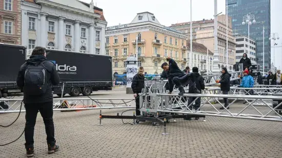 H-7070d75a-b500-4b05-af44-08eef6b6debc-550 H-7070d75a-b500-4b05-af44-08eef6b6debc-550