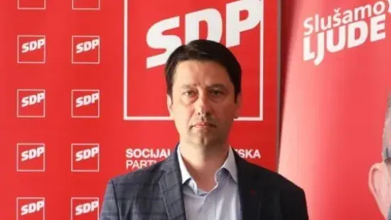 H-b848960a-5158-43bd-9c38-eb8f5e592909-550