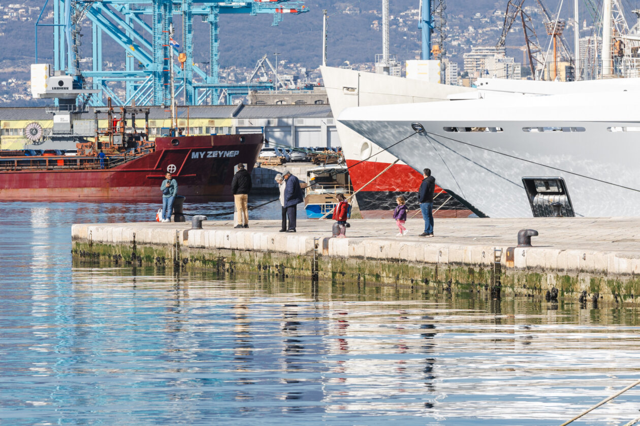 Ilustrativna 25.2.-8616 Ilustrativna 25.2.-8616