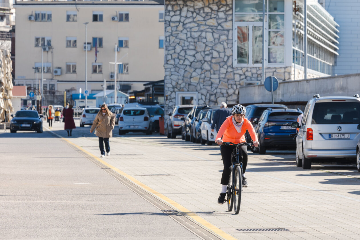 Ilustrativna 25.2.-8650 Ilustrativna 25.2.-8650