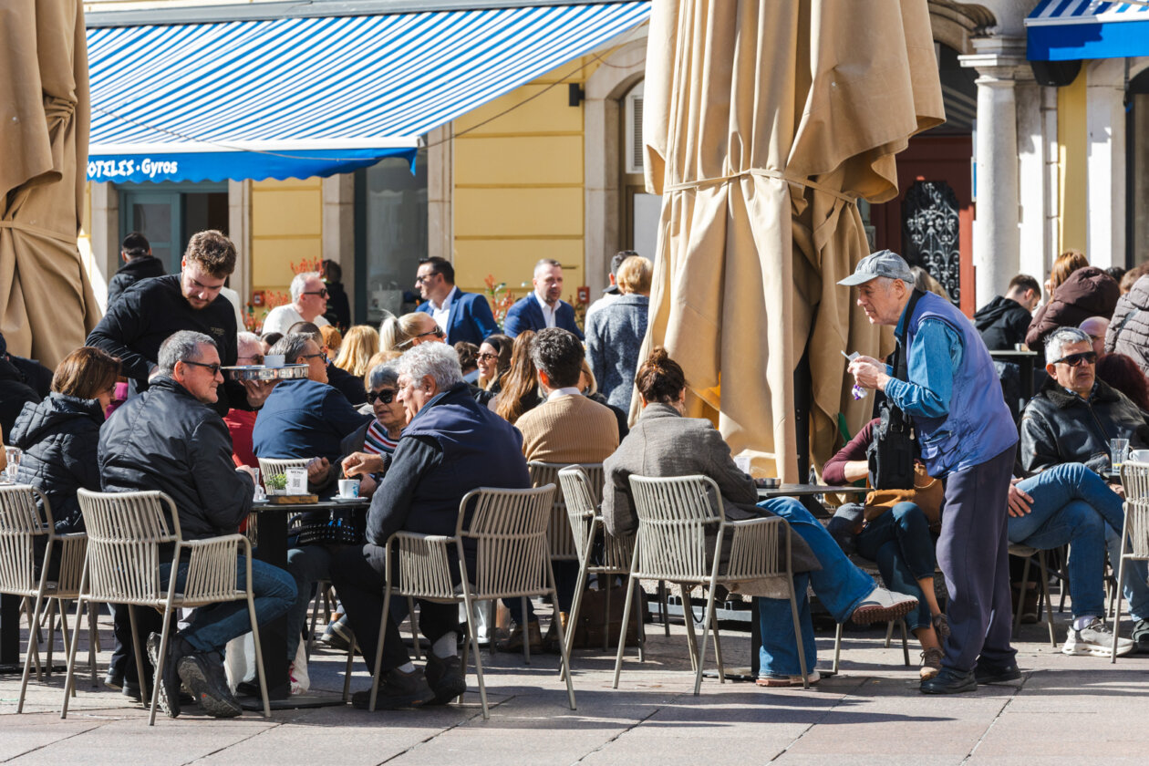 Ilustrativna 25.2.-8808 Ilustrativna 25.2.-8808